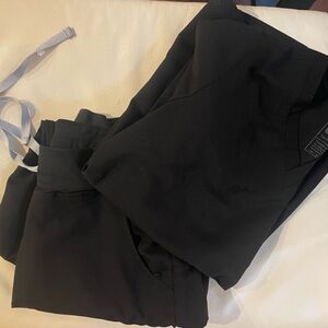 Figs black scrub set